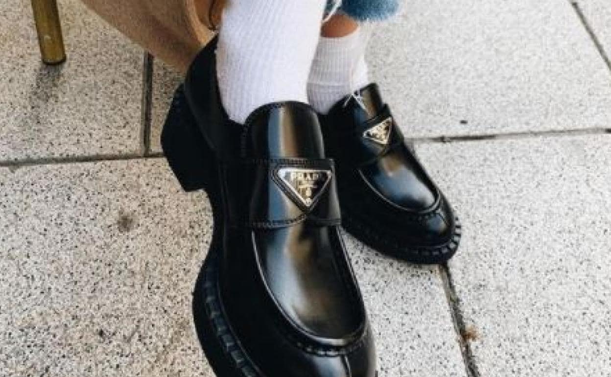 Mocasines con calcetines blancos lo m s top o lo m s hortera